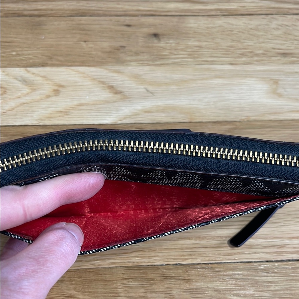 Kate Spade Black and Cream Wallet - Picture 3 of 7